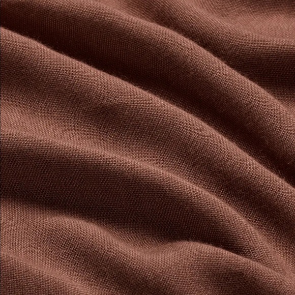 Bamboo Woven Hijab in 2 colors - Picture 3 of 5